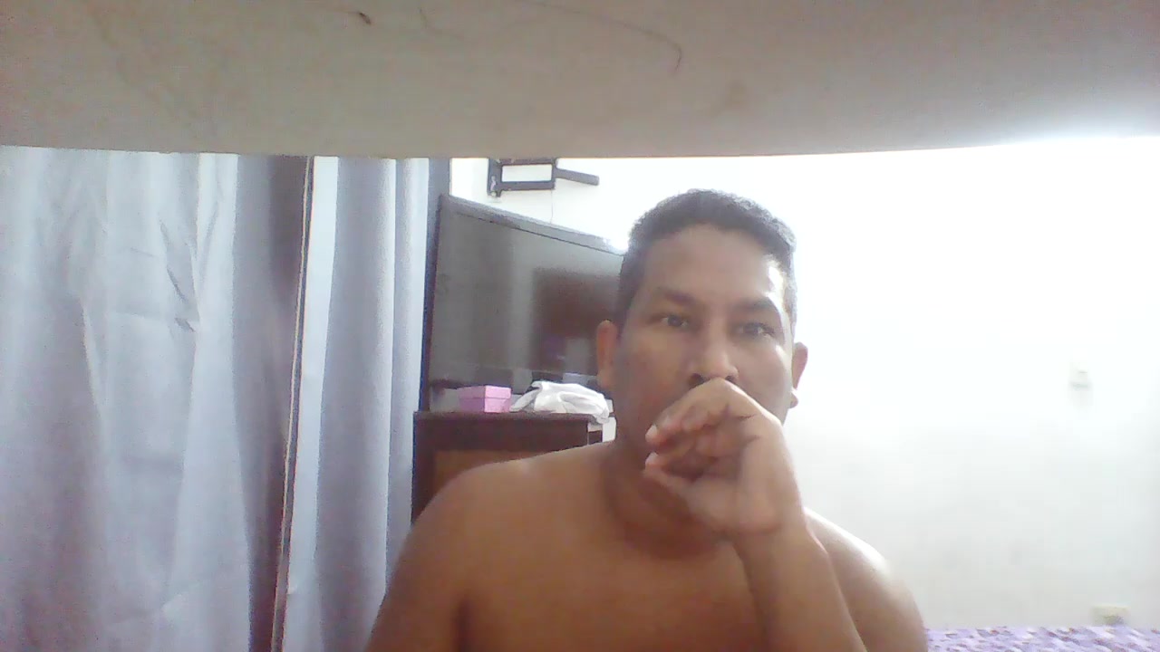 xplosivocam Live Cam Screenshot – 2025-08-07 21:58:55