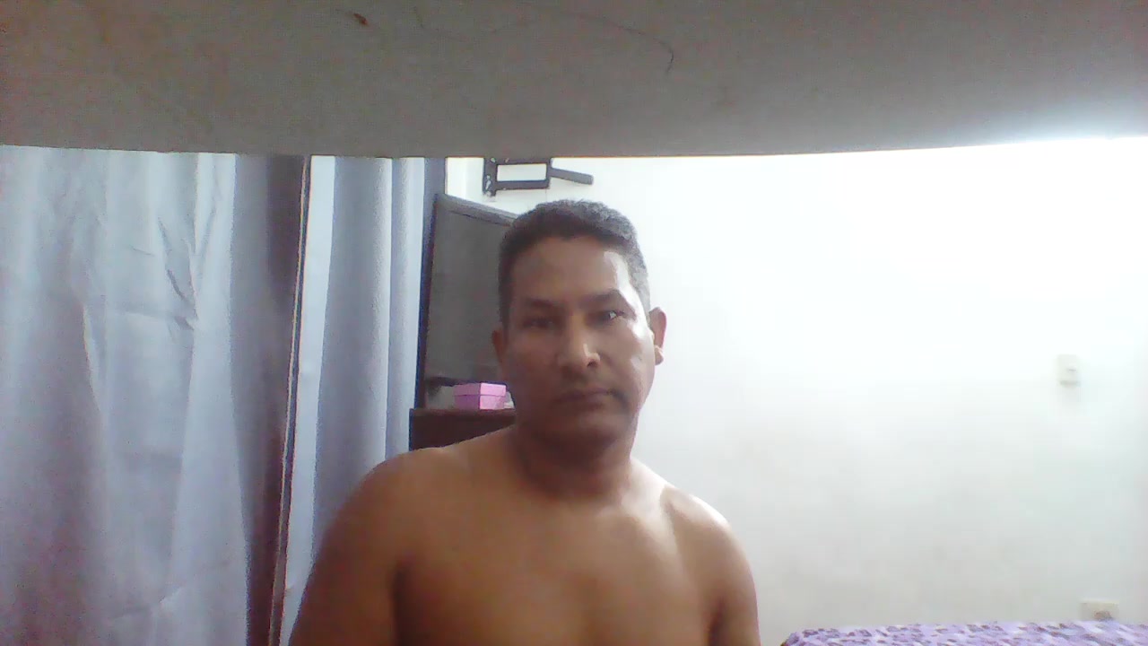 xplosivocam Live Cam Screenshot – 2025-08-07 22:14:34