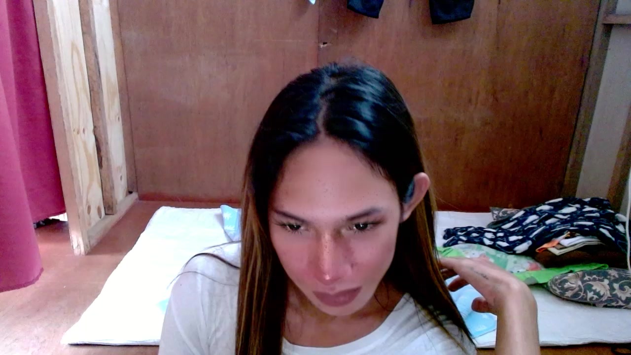 xxAdisonxx Live Cam Screenshot – 2025-08-18 05:54:34