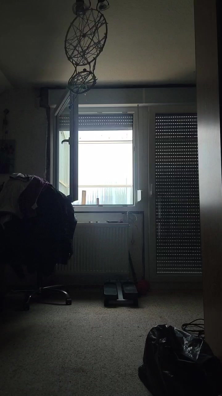 xxchris01 Live Cam Screenshot – 2025-08-12 09:56:19
