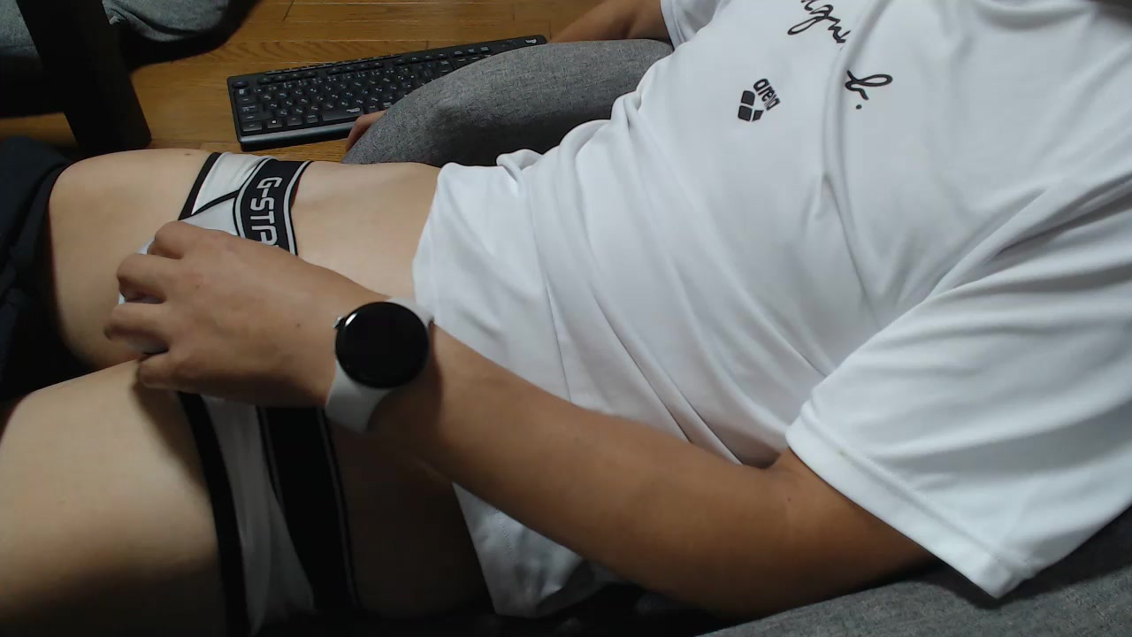 yasukun19 Live Cam Screenshot – 2025-08-14 02:22:31