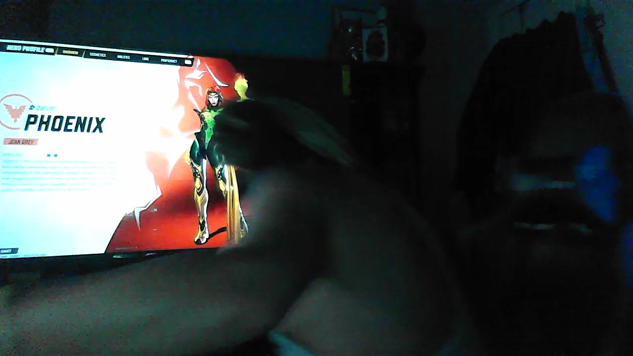yourmixedbuddy Live Cam Screenshot – 2025-08-19 02:44:26