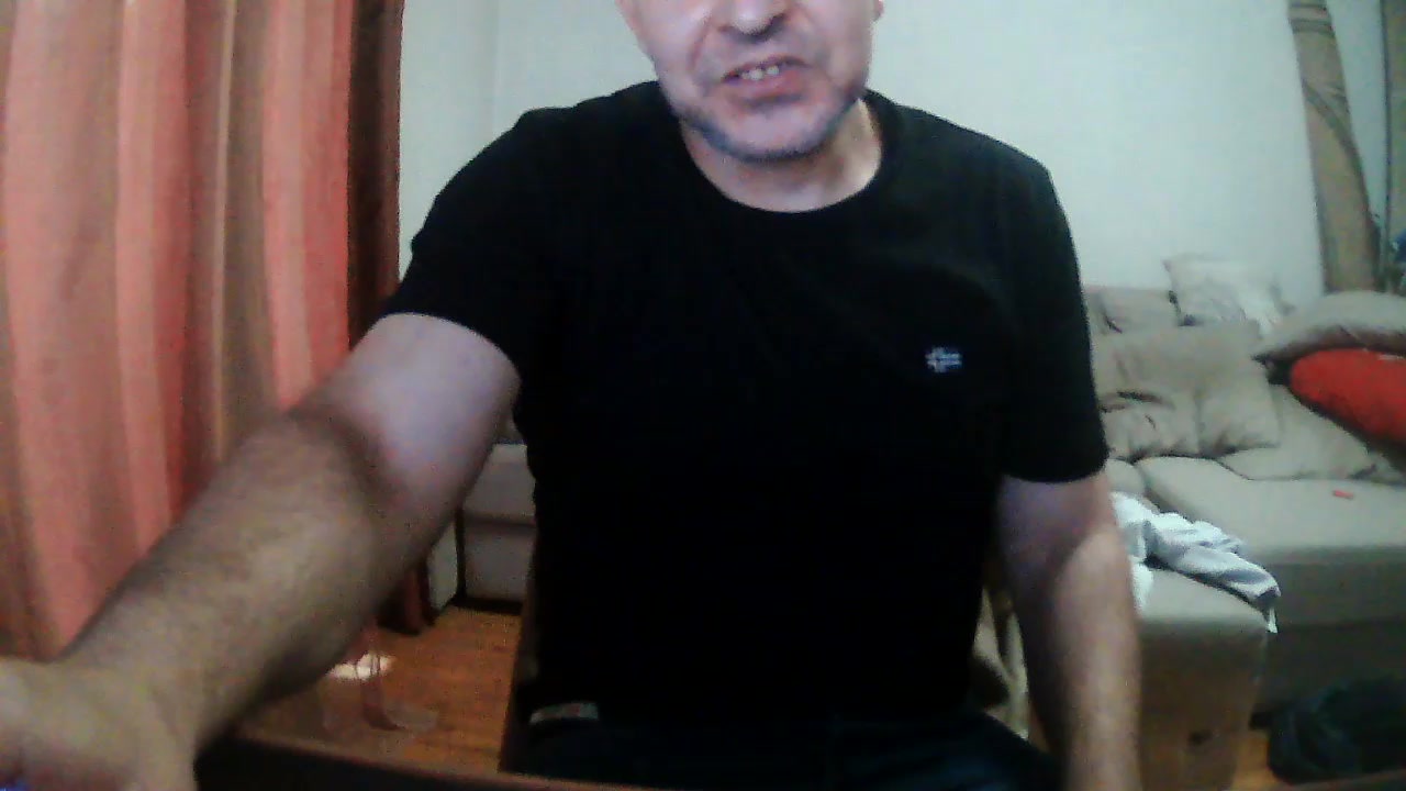 zokmby Live Cam Screenshot – 2025-08-22 17:30:45