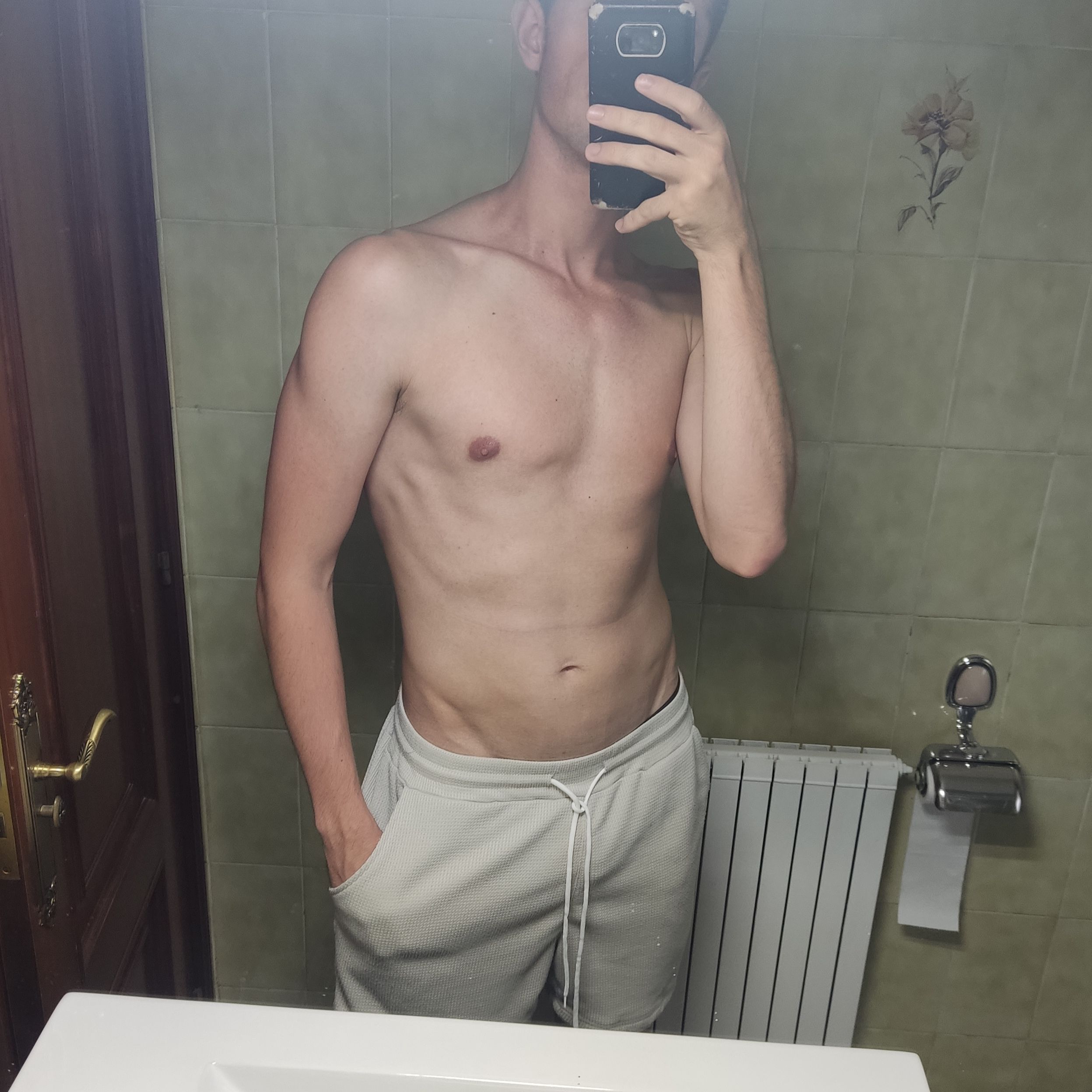 Profile image of Adamhiel96
