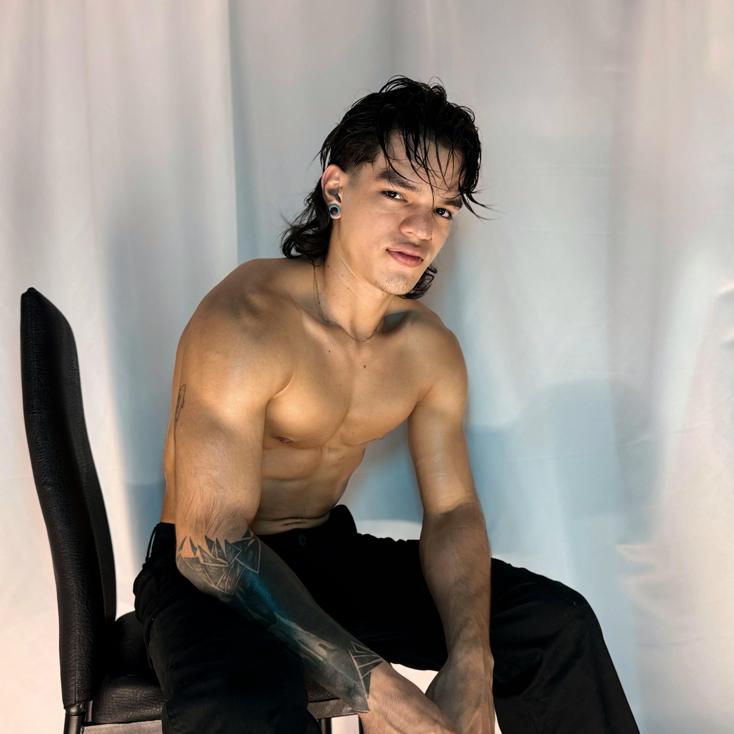 Profile image of Albert_Bernal69