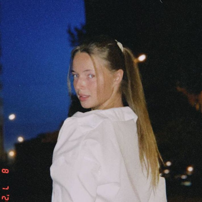 Profile image of AnnettHewins