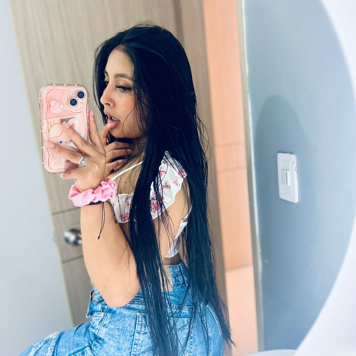 Profile image of Annie9_