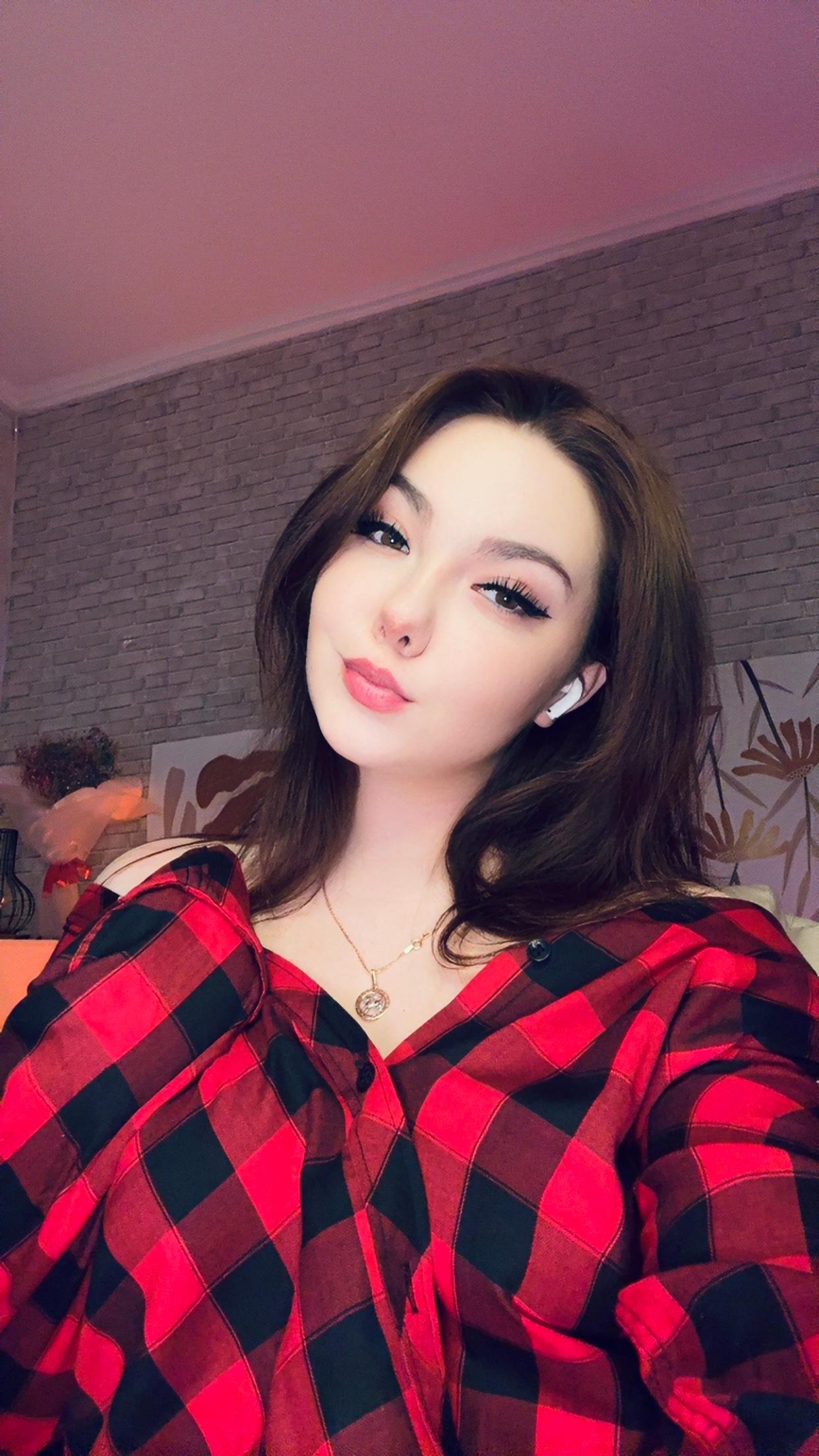 Profile image of ApheliaDream_
