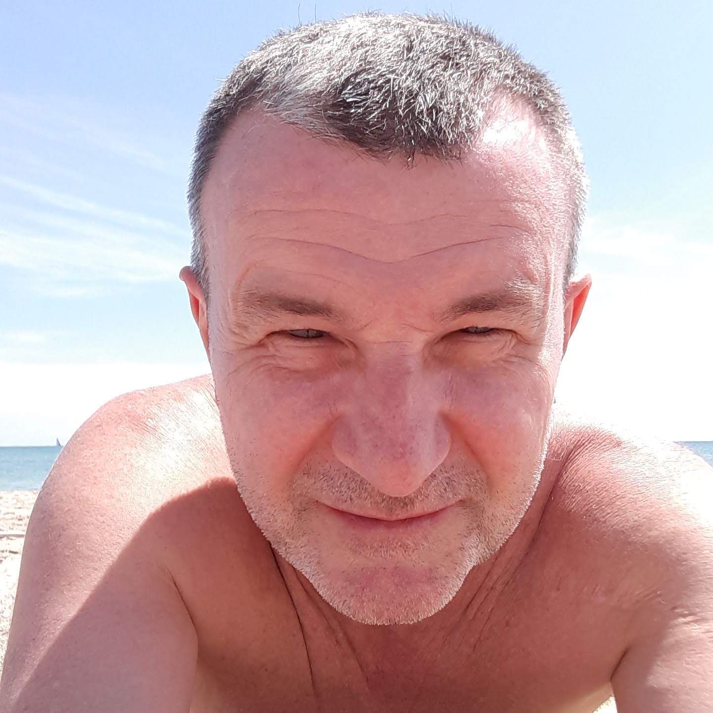 Profile image of ArturoFF
