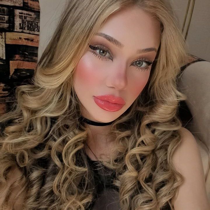 Profile image of CamiBunny