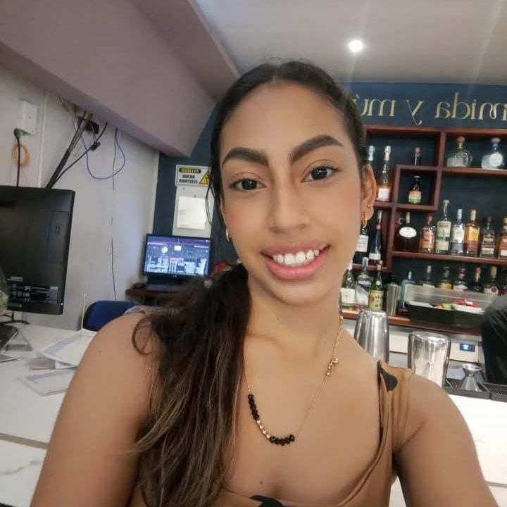 Profile image of Candyy_Obsessio