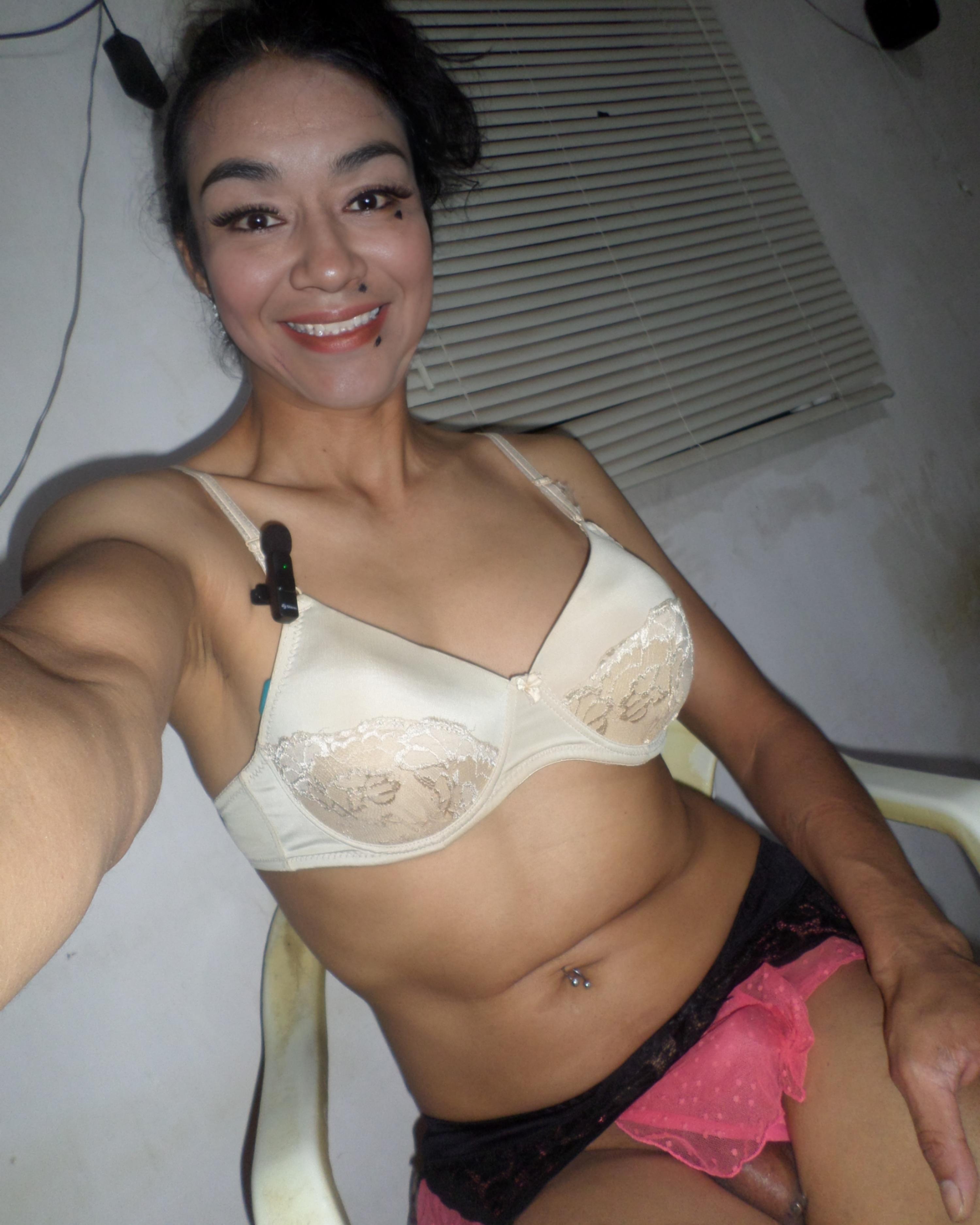 Profile image of CelesteGuerroAb