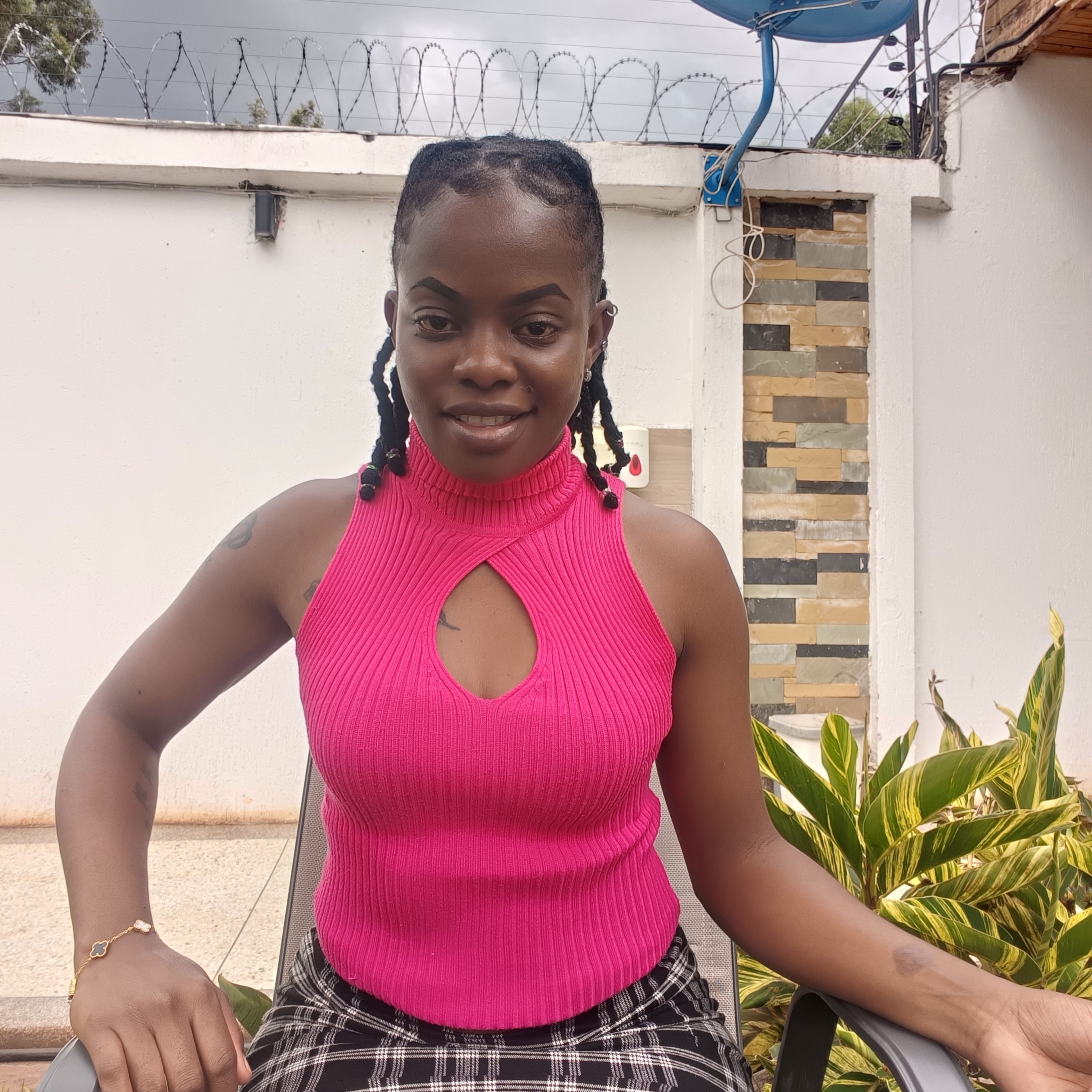Profile image of Creamy_ella