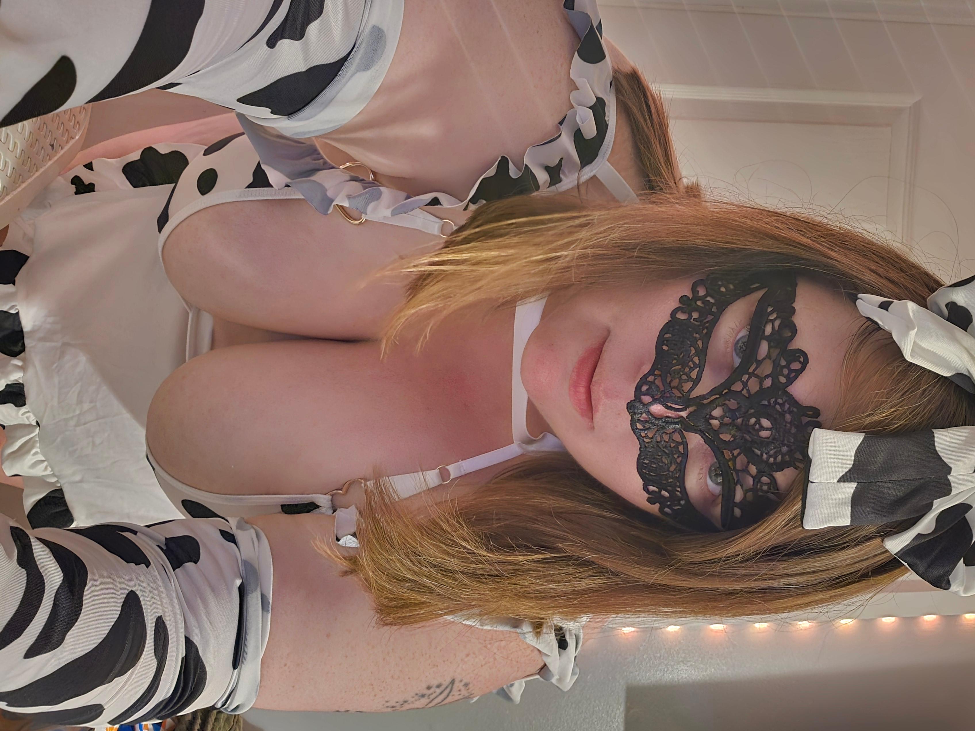Profile image of CurvyCate90