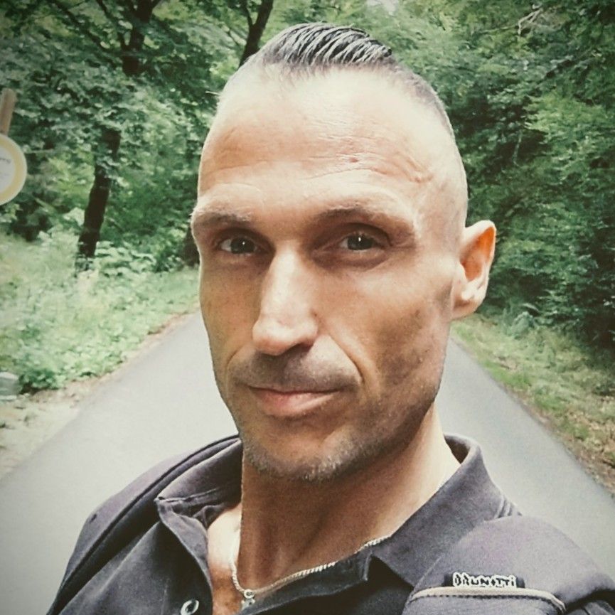 Profile image of DesperadoX