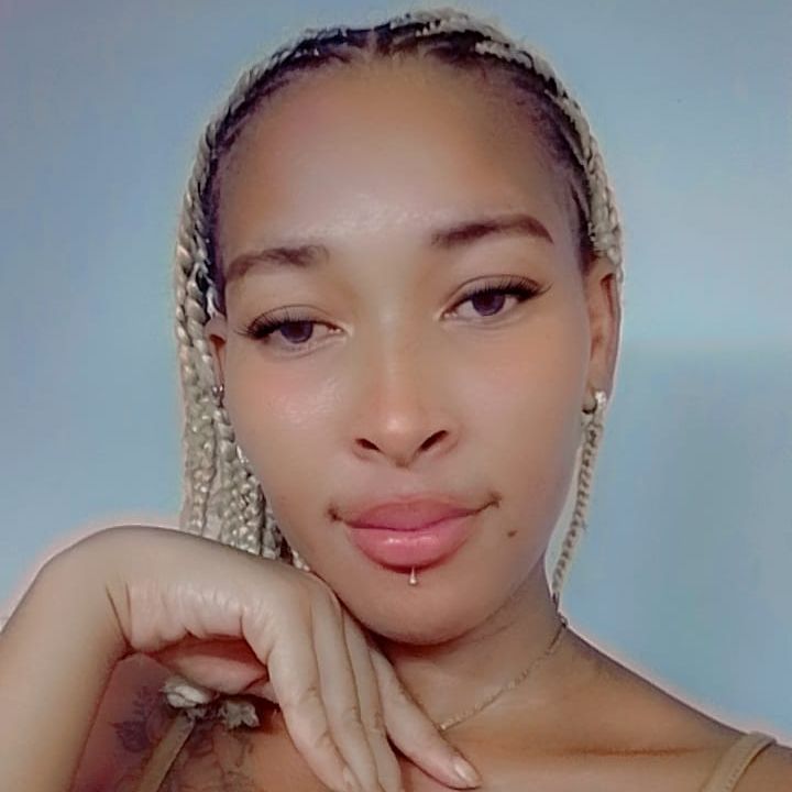 Profile image of Divalyra