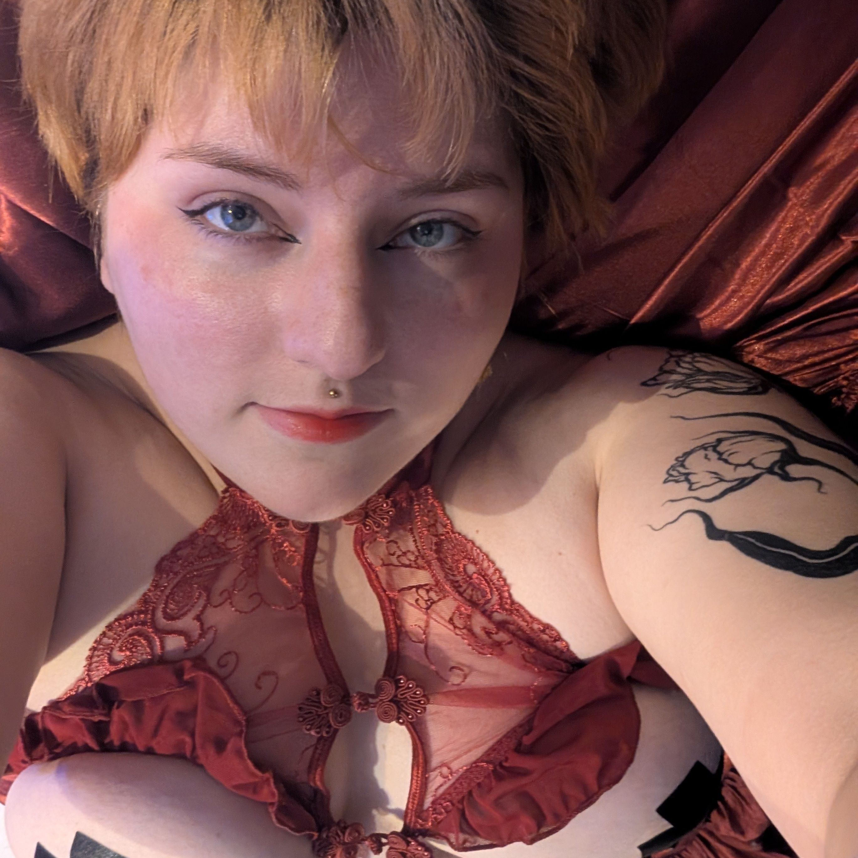 Profile image of Divine_Lapine