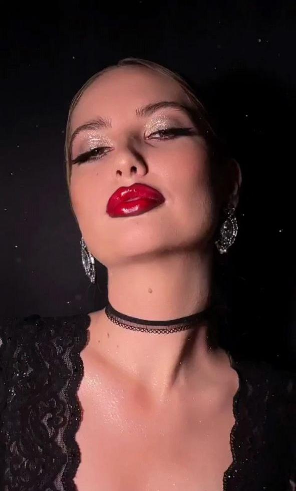 Profile image of Elzakom