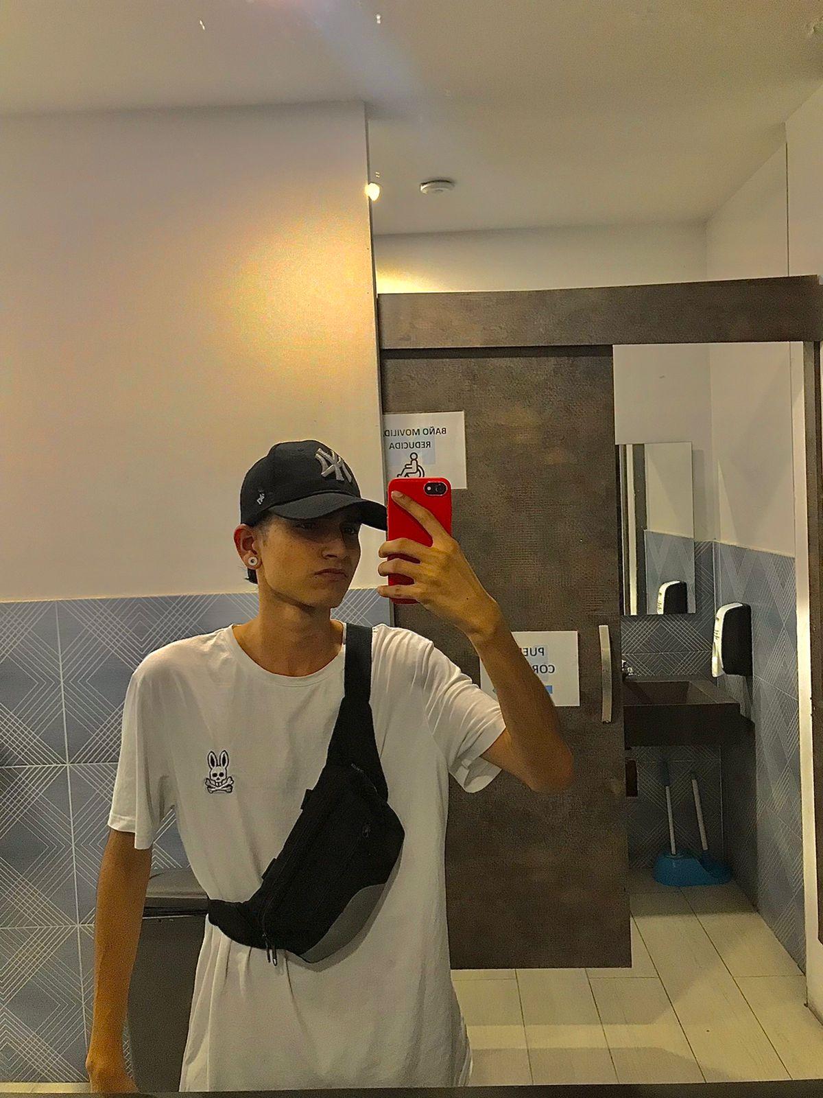 Profile image of Ethaan_Boy