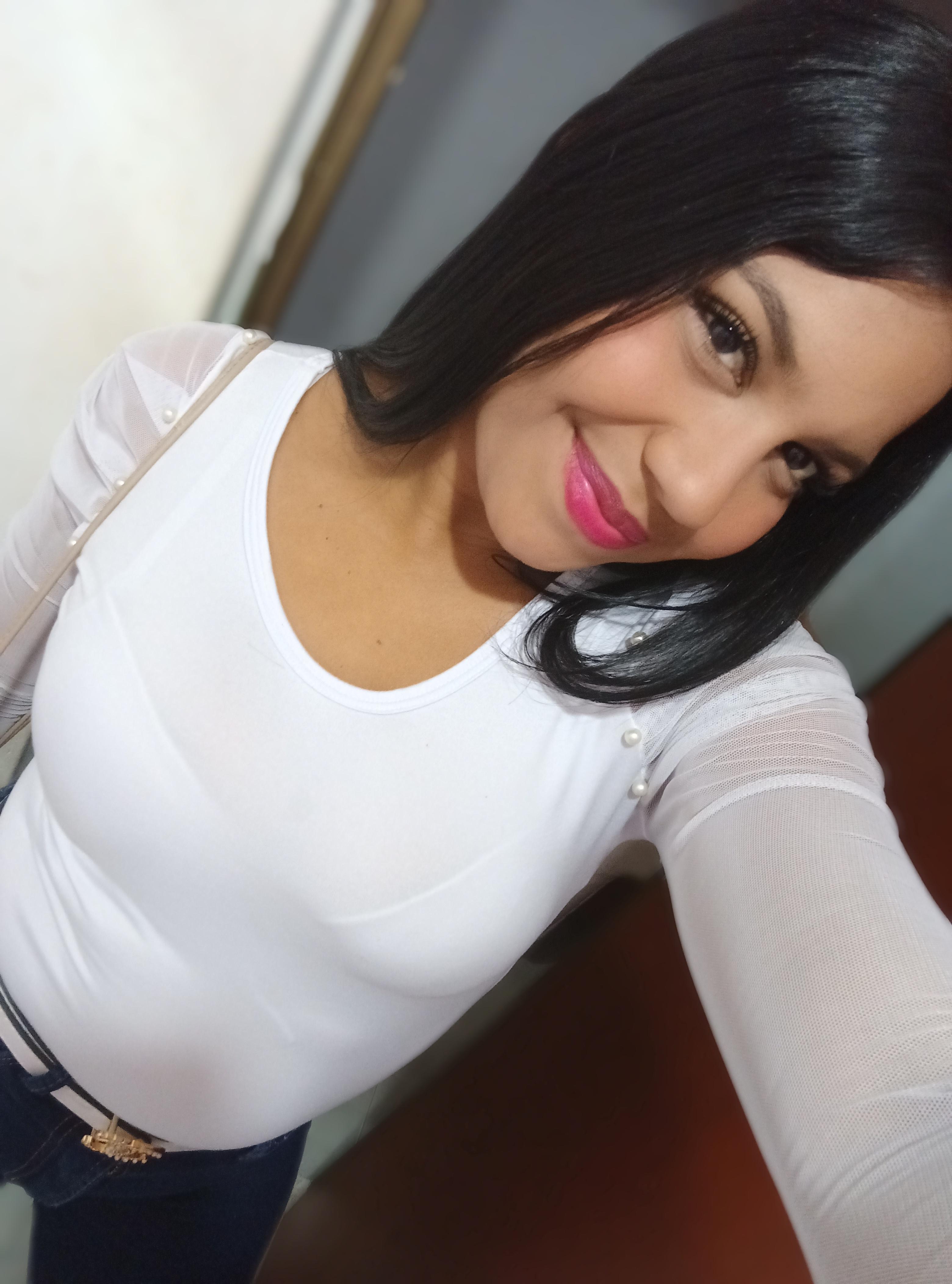 Profile image of Girl_hotpee