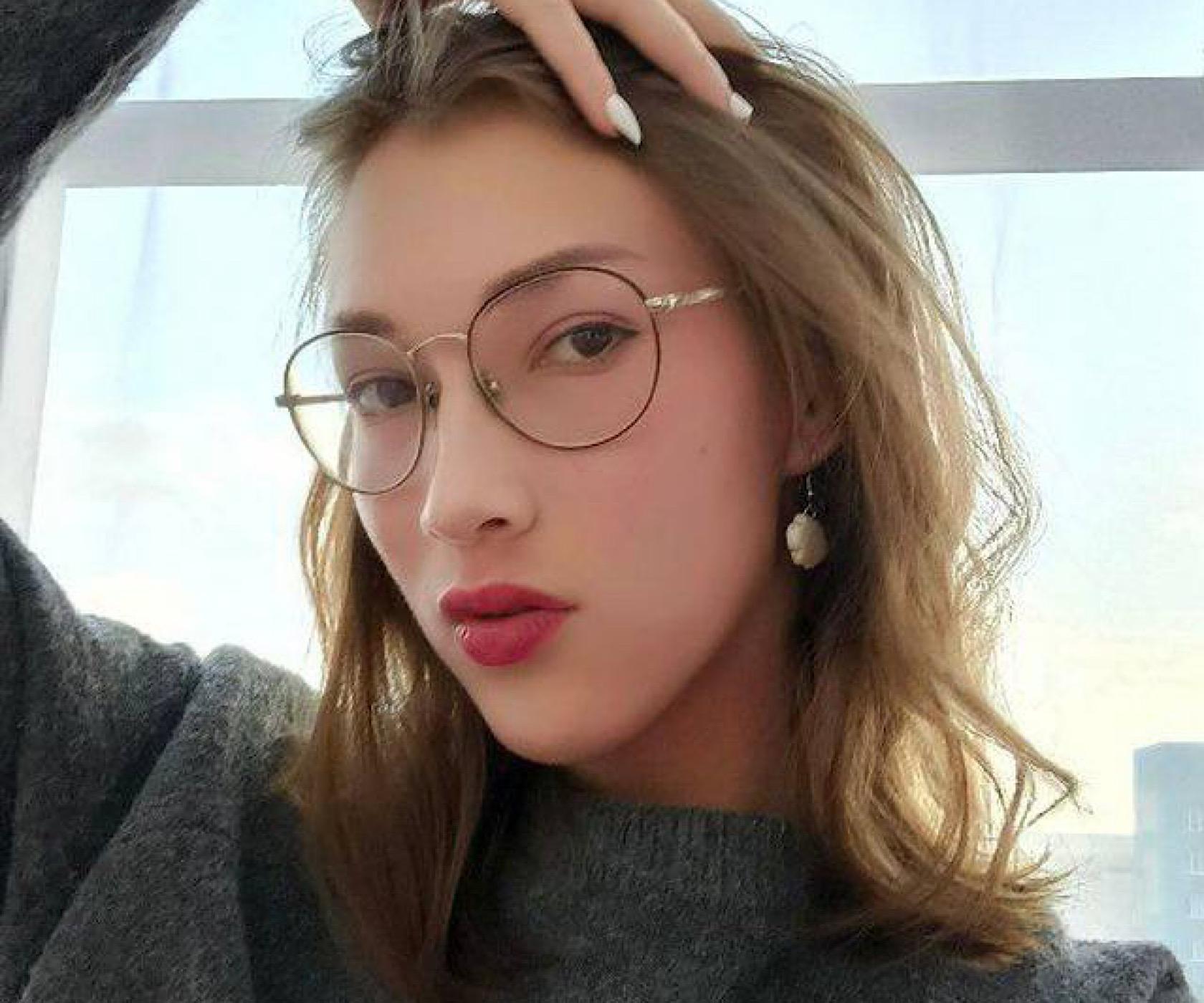Profile image of HelenMoffa