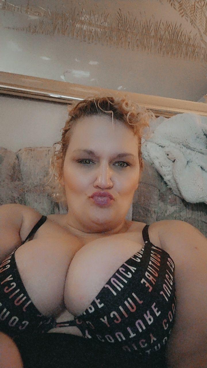 Profile image of HotNBothered86
