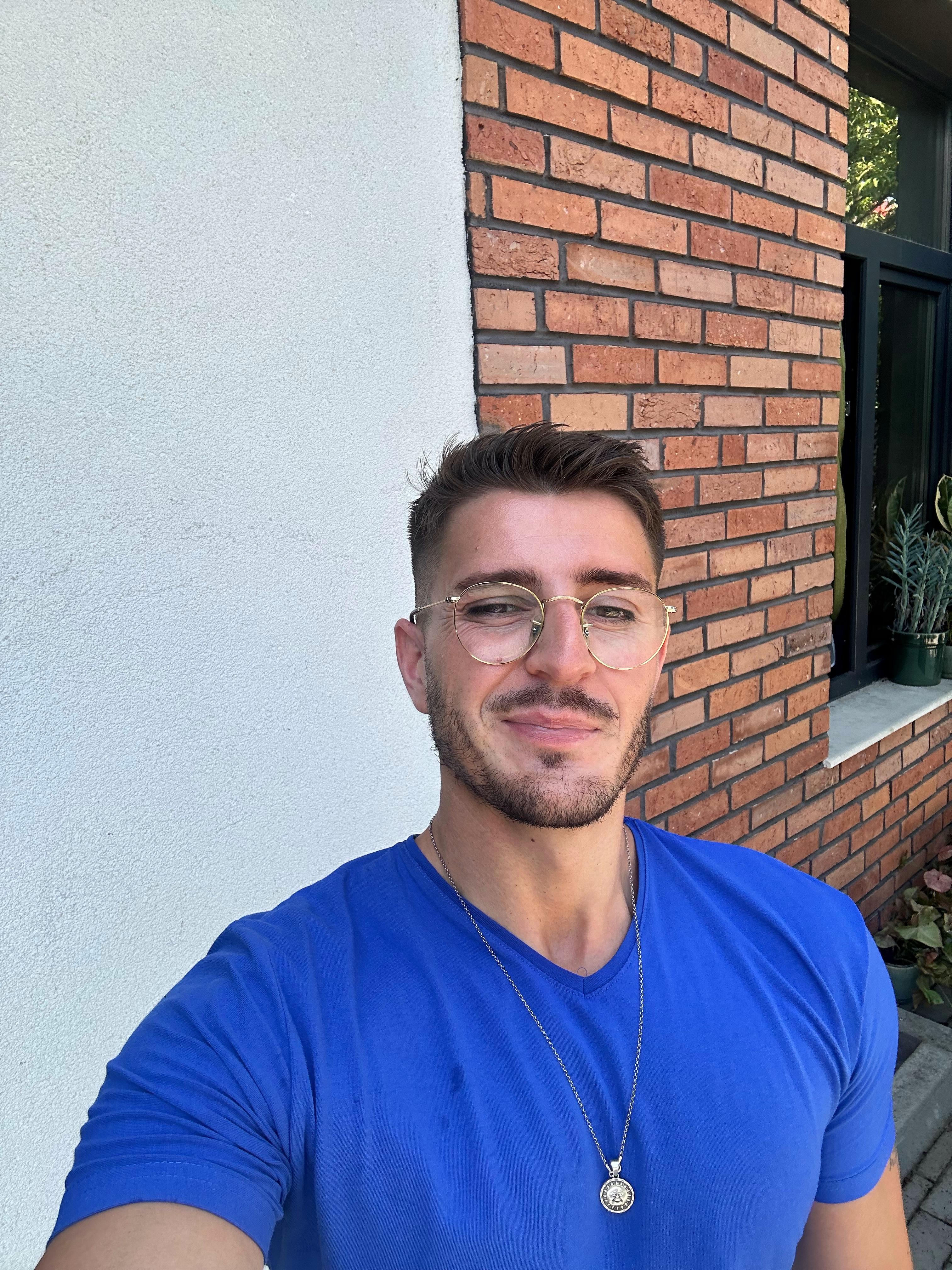 Profile image of JulianDylan