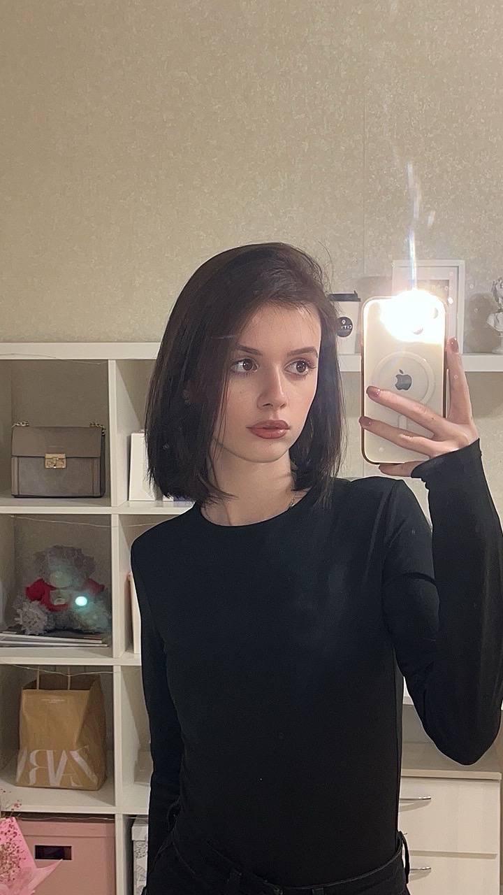 Profile image of JulianaGambell