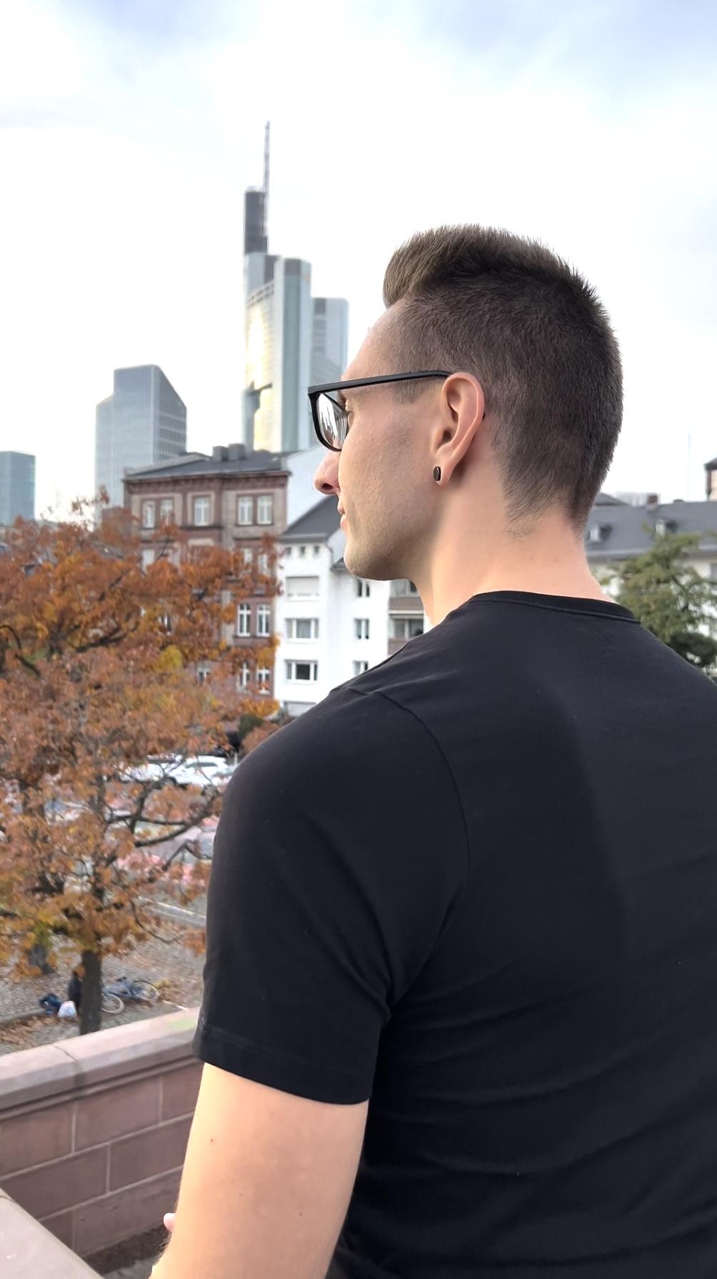 Profile image of LaryFlint