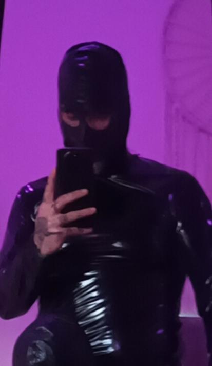 Profile image of LatexBoy74