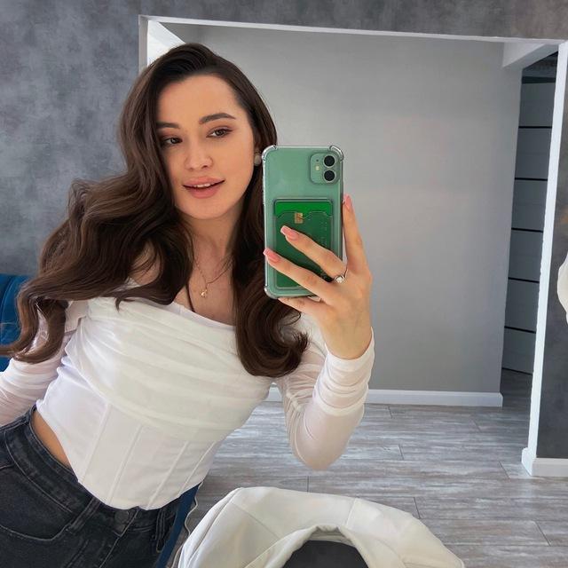 Profile image of LeilaBurnard