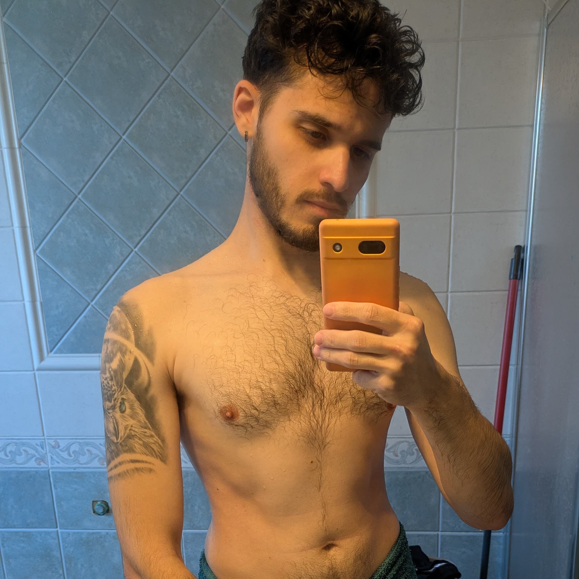 Profile image of LeoLove98