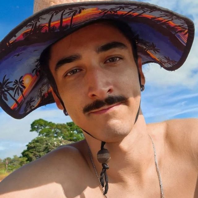 Profile image of LeonTiff