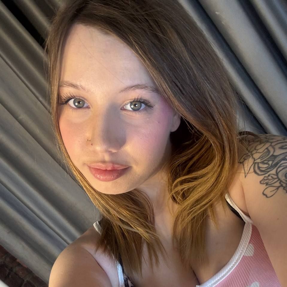 Profile image of MiaReyess