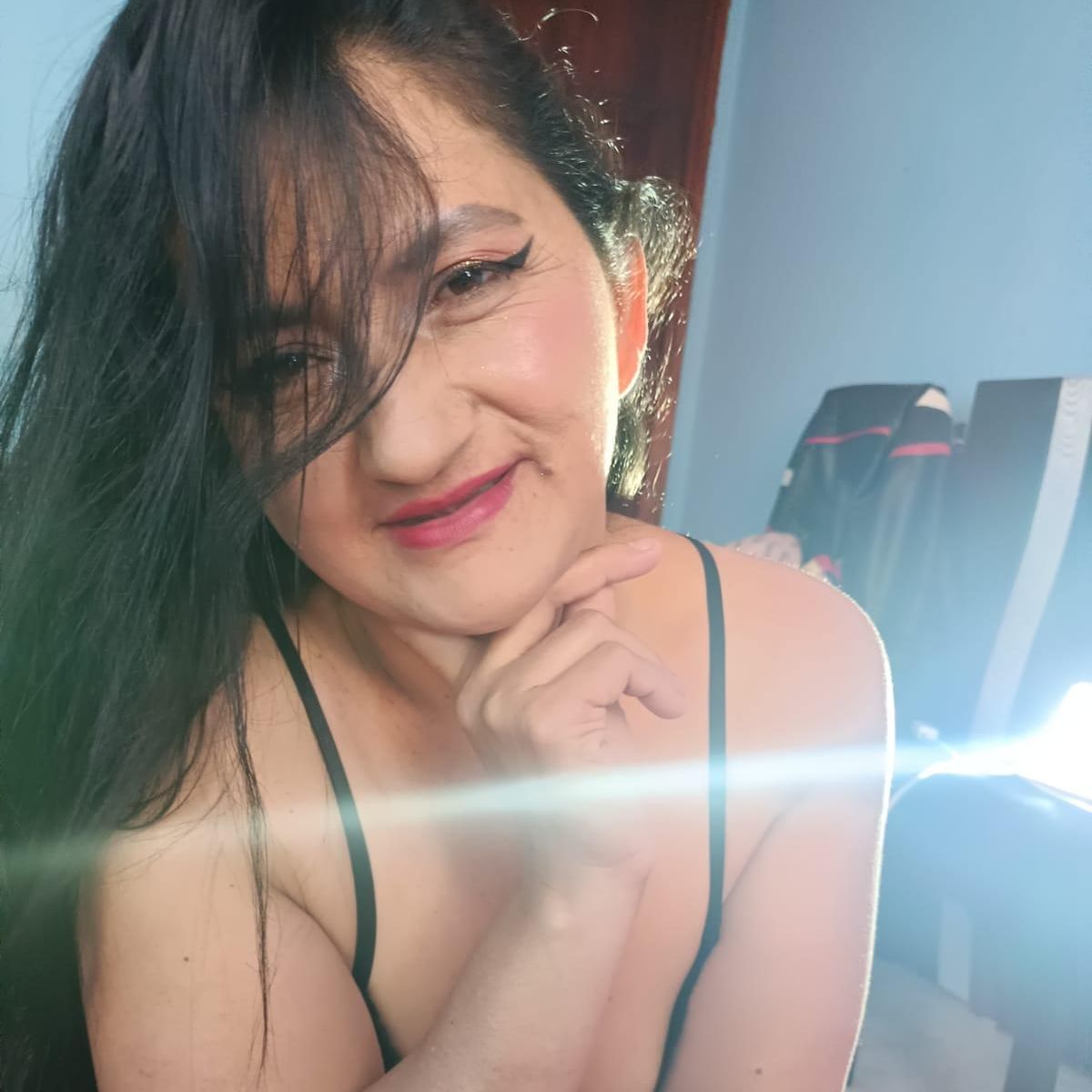 Profile image of Mom_slut