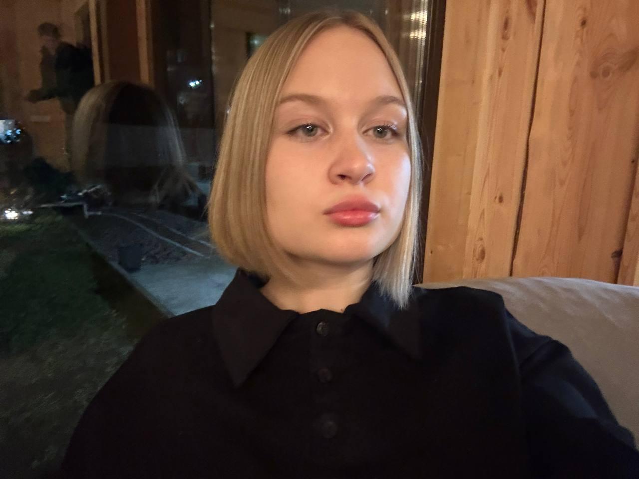 Profile image of MoniqueBores