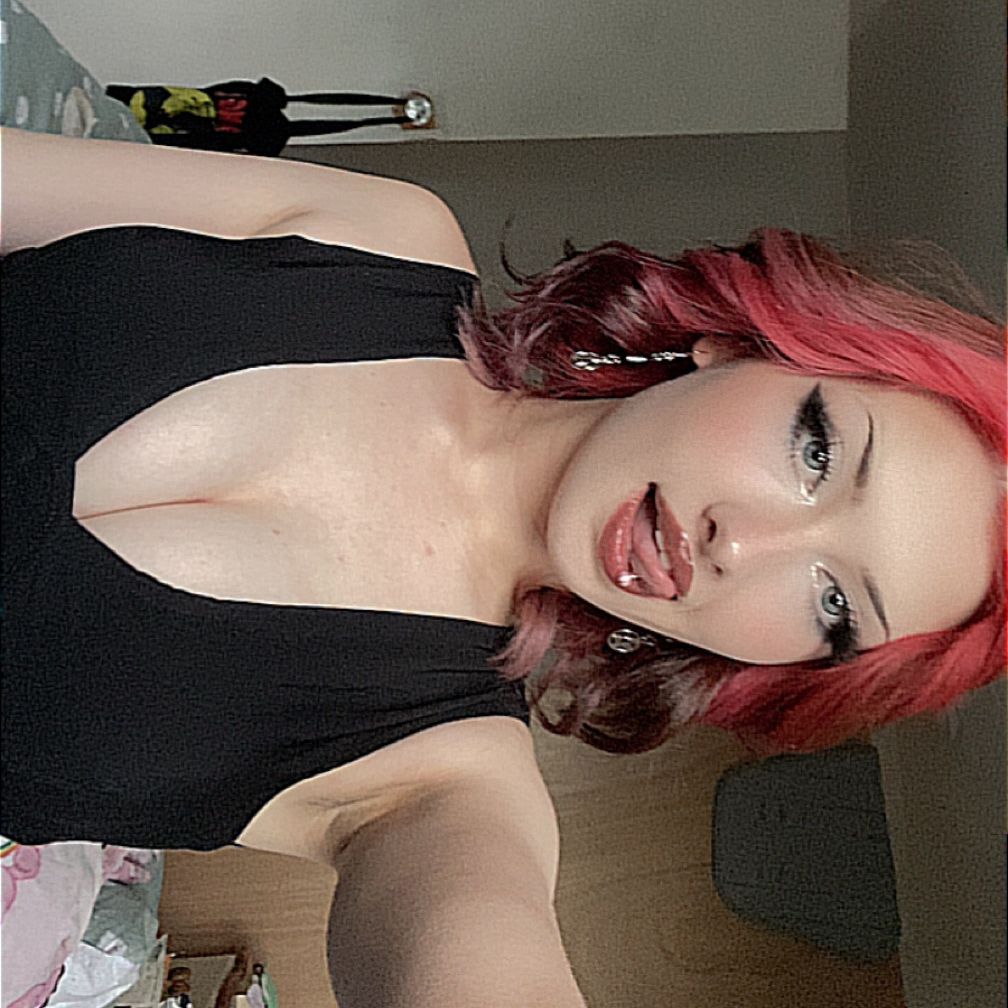 Profile image of Moon_baby22