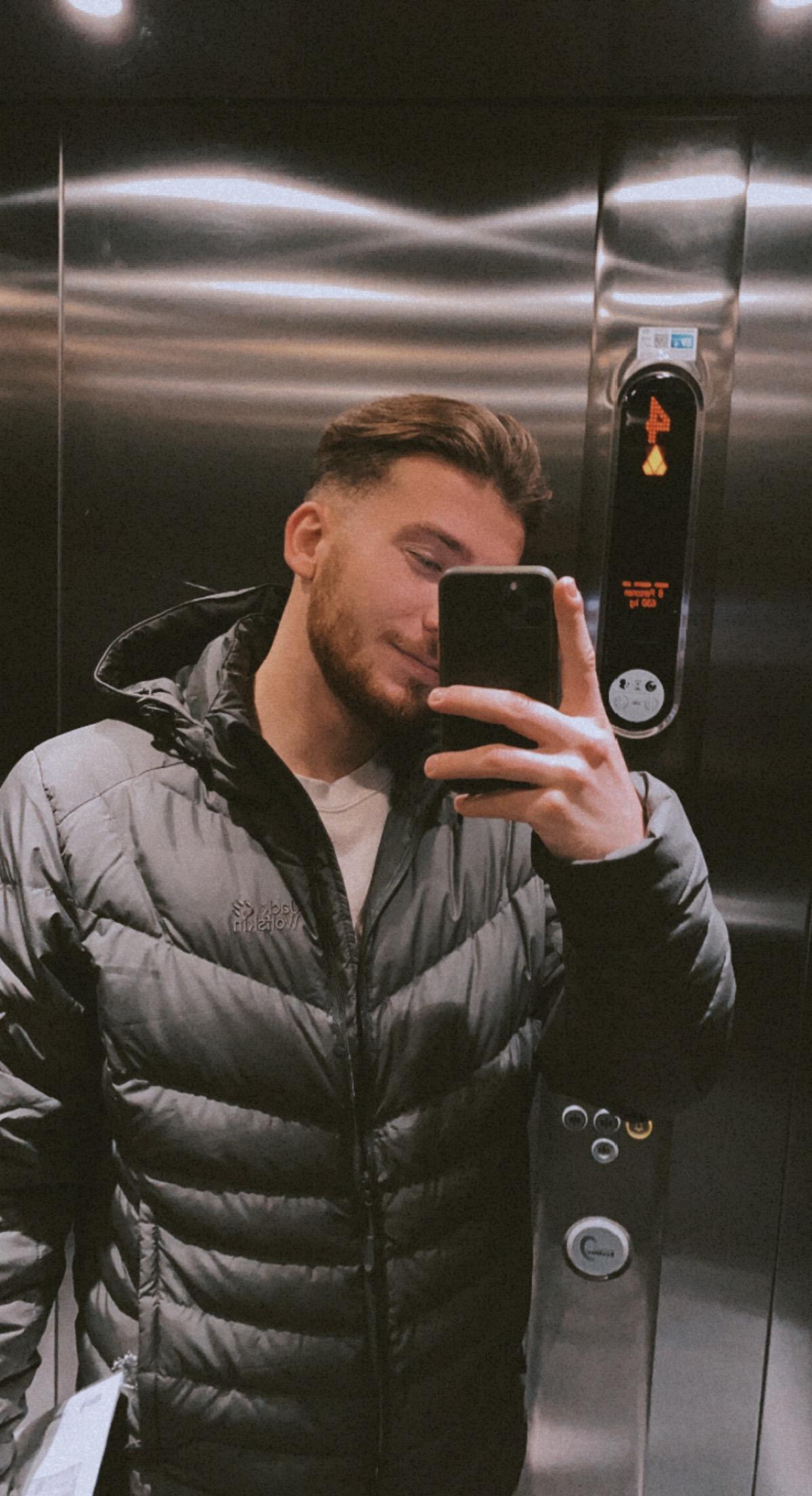 Profile image of Needattention21
