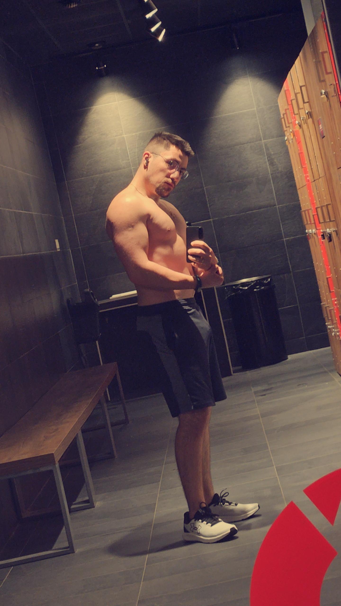 Profile image of Publicdick97