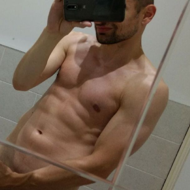 Profile image of RoughstroKing