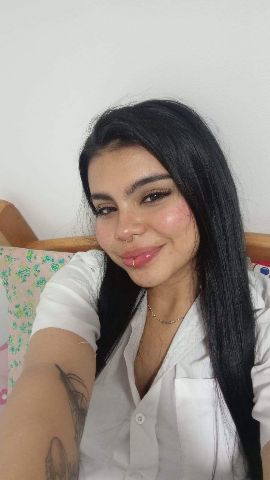 Profile image of Saray__jones