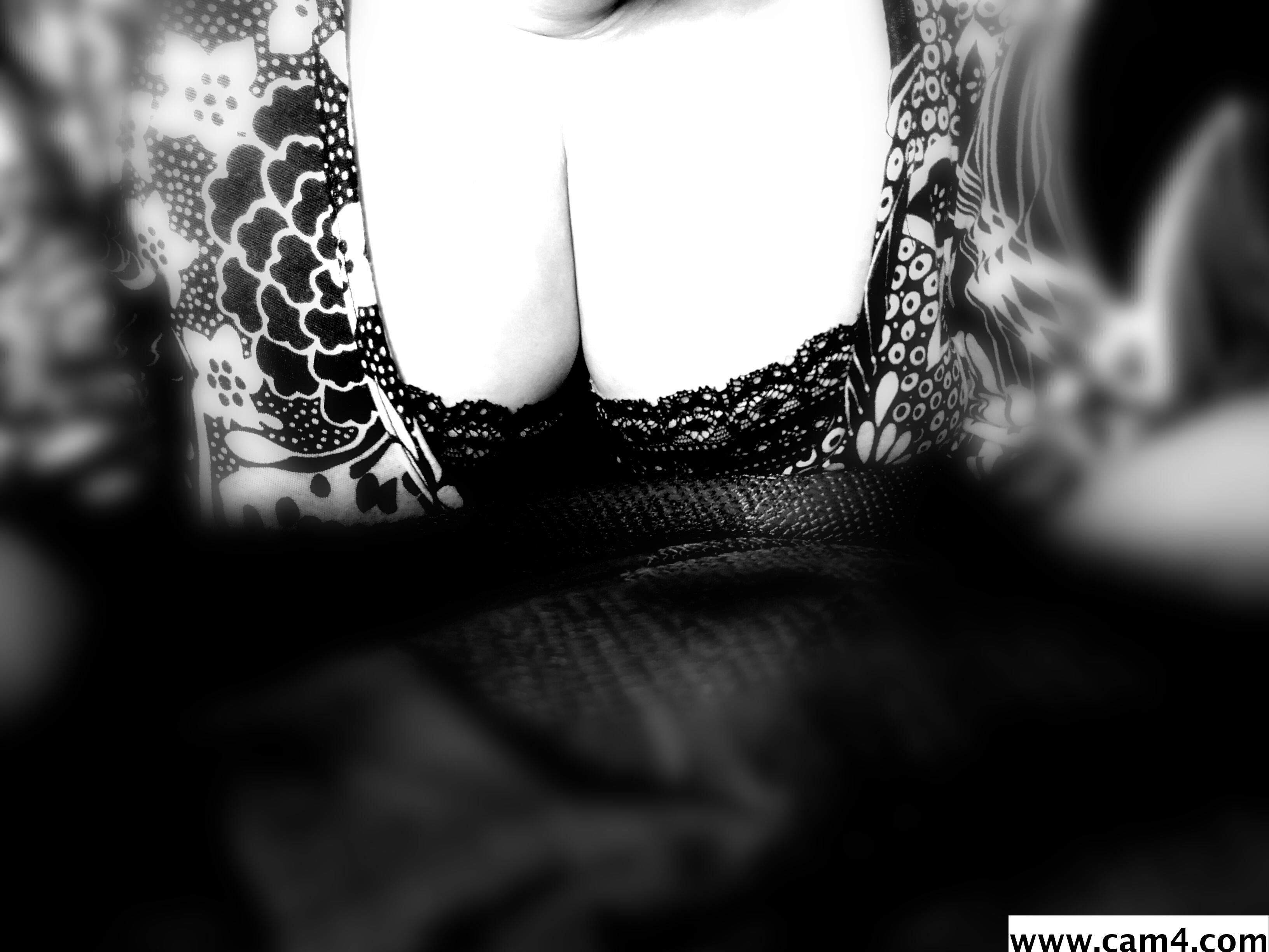Profile image of THALIE211975