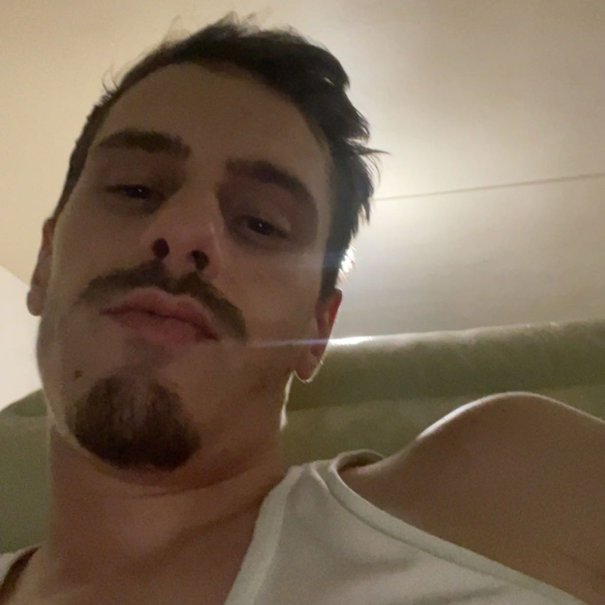 Profile image of Theo95_