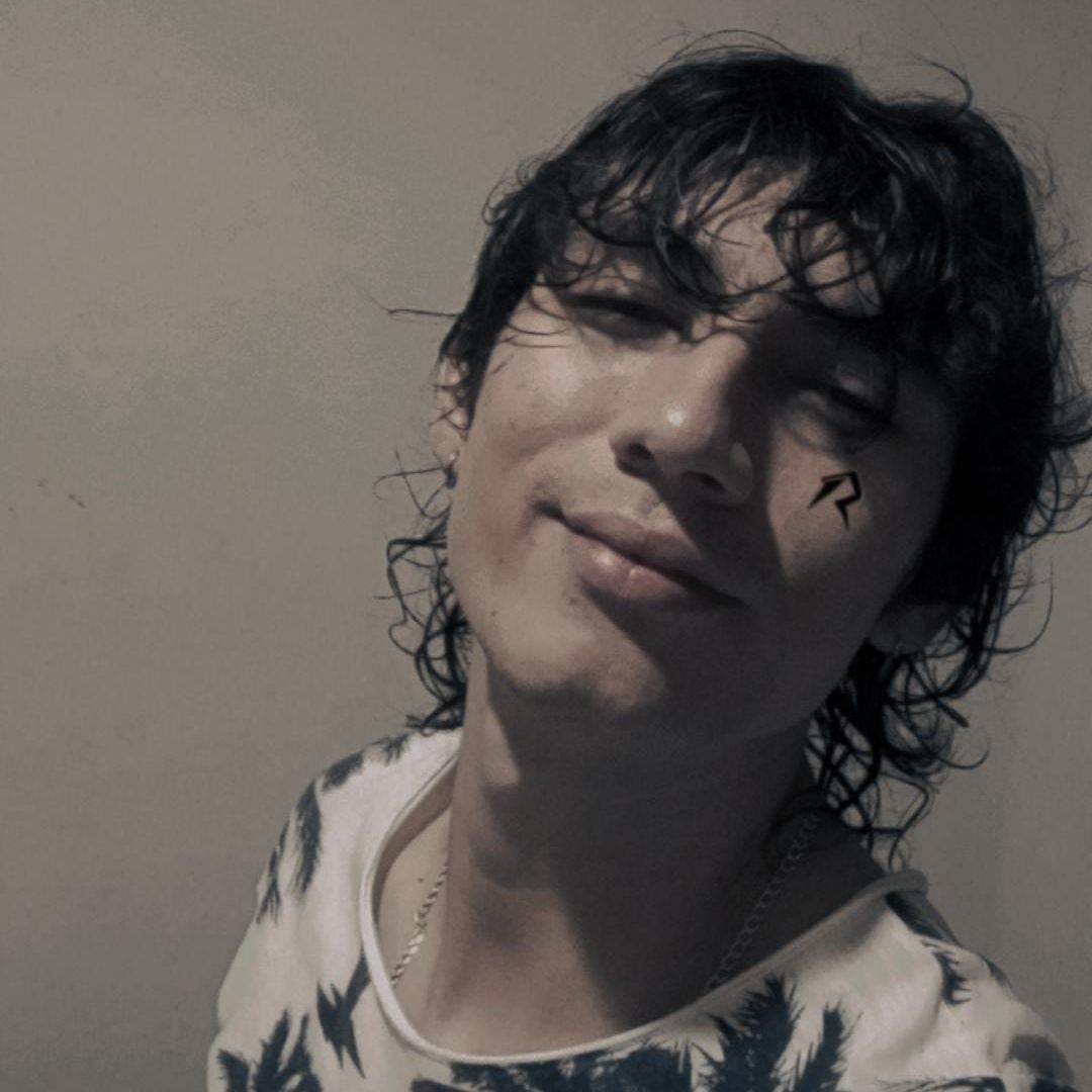 Profile image of Thiago_deseo22