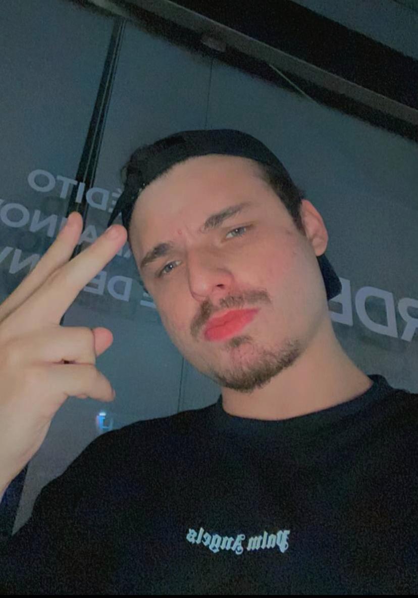 Profile image of Victoronly22