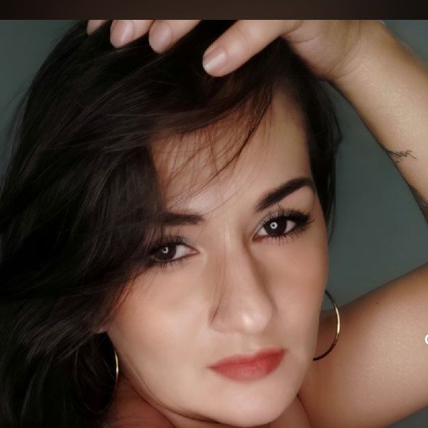 Profile image of Yesica09