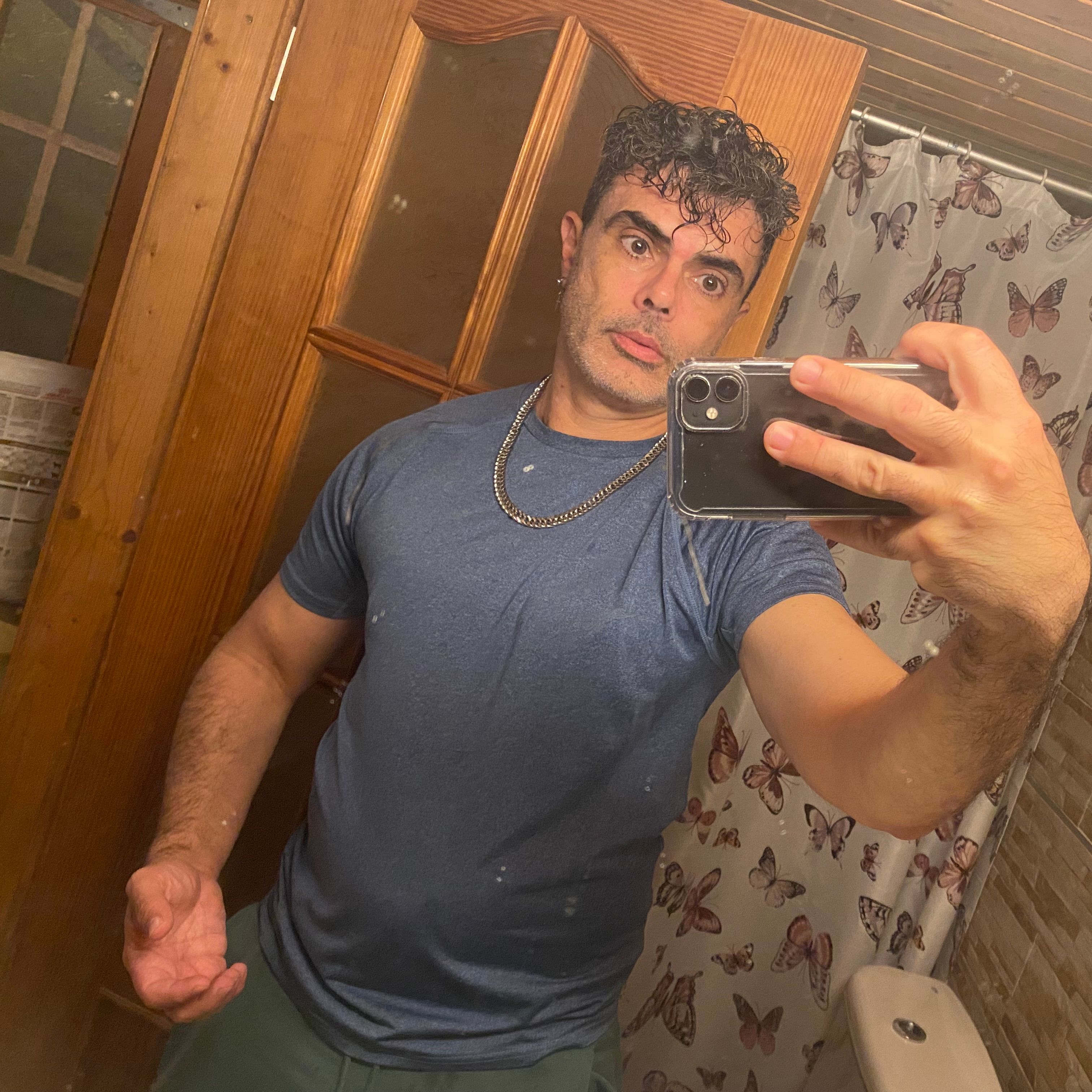 Profile image of adesxx