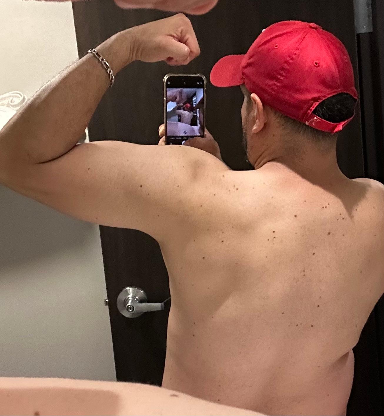 Profile image of adrianlhot