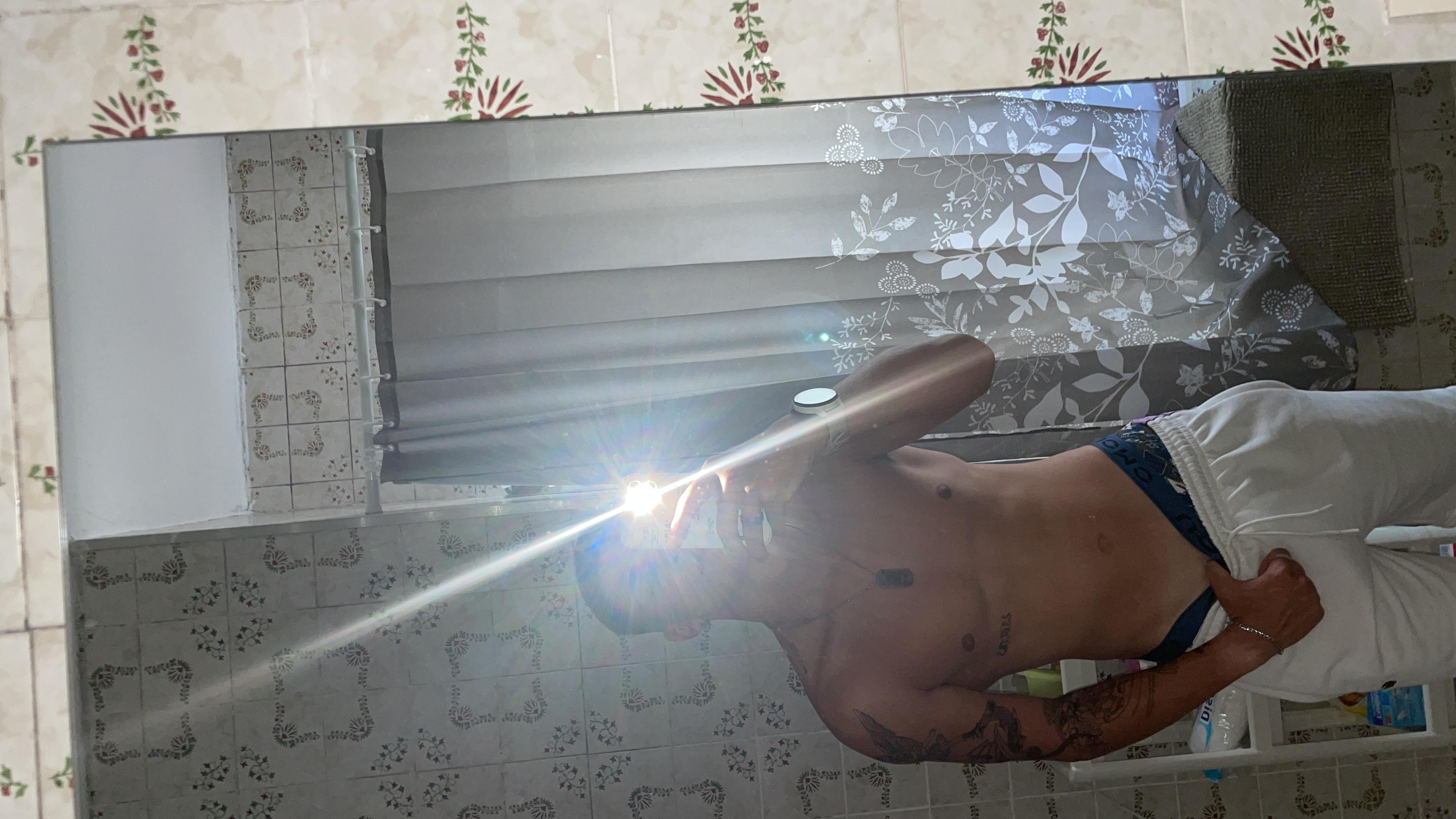 Profile image of alexbg2_sexy