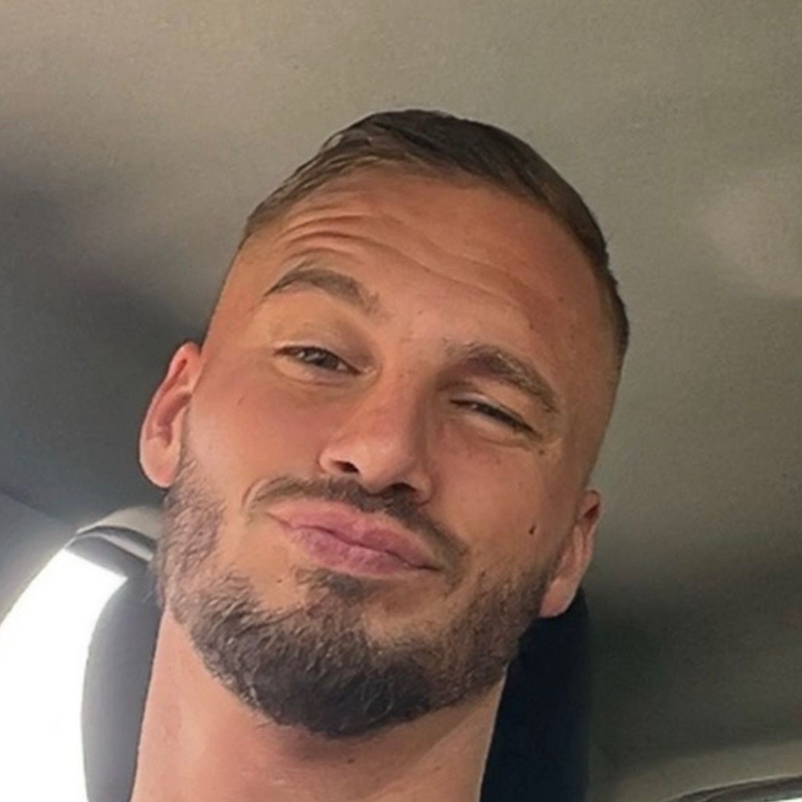 Profile image of bryan_hot5